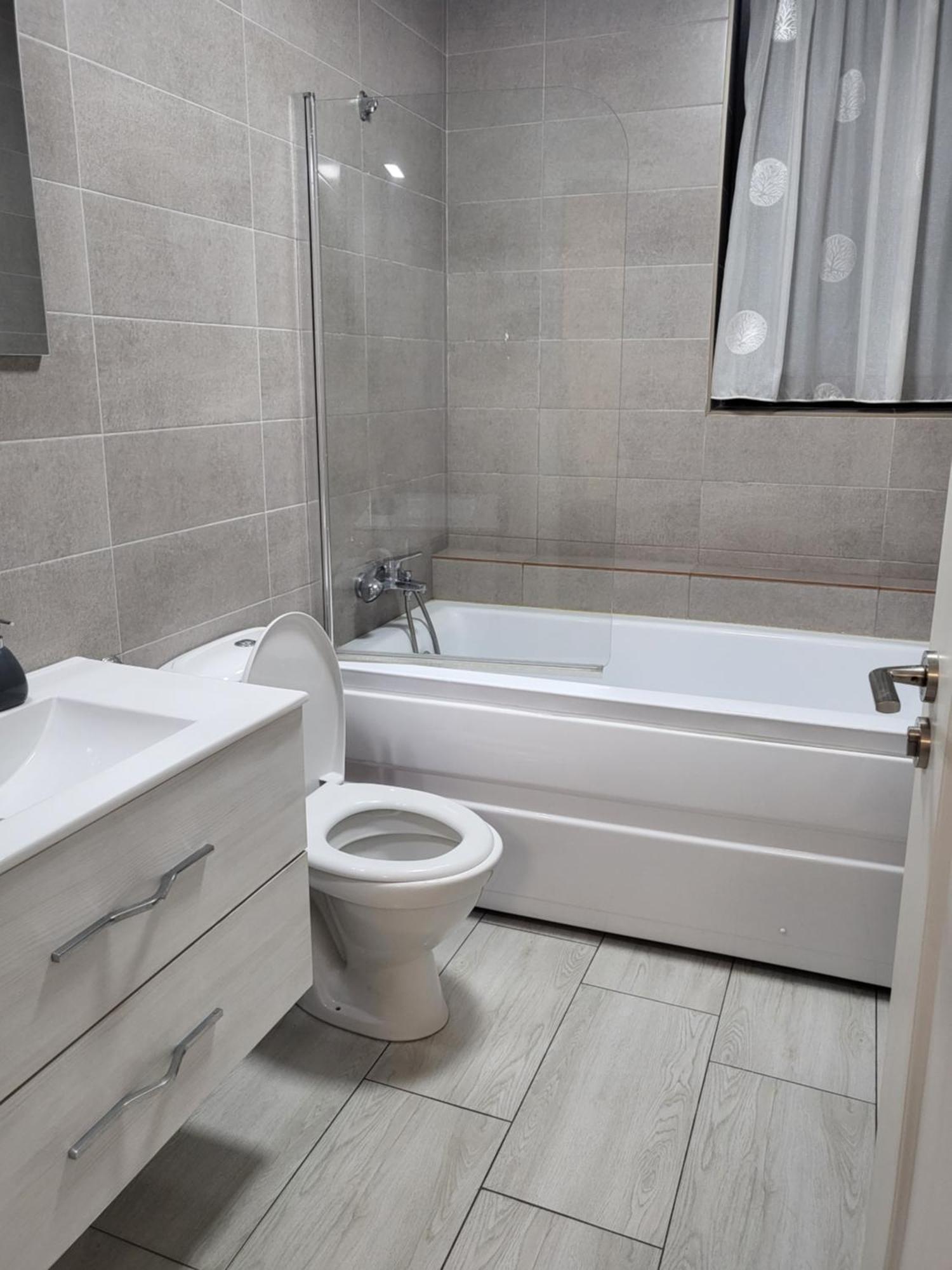 Apartament Alex, Dem Radulescu Râmnicu Vâlcea エクステリア 写真